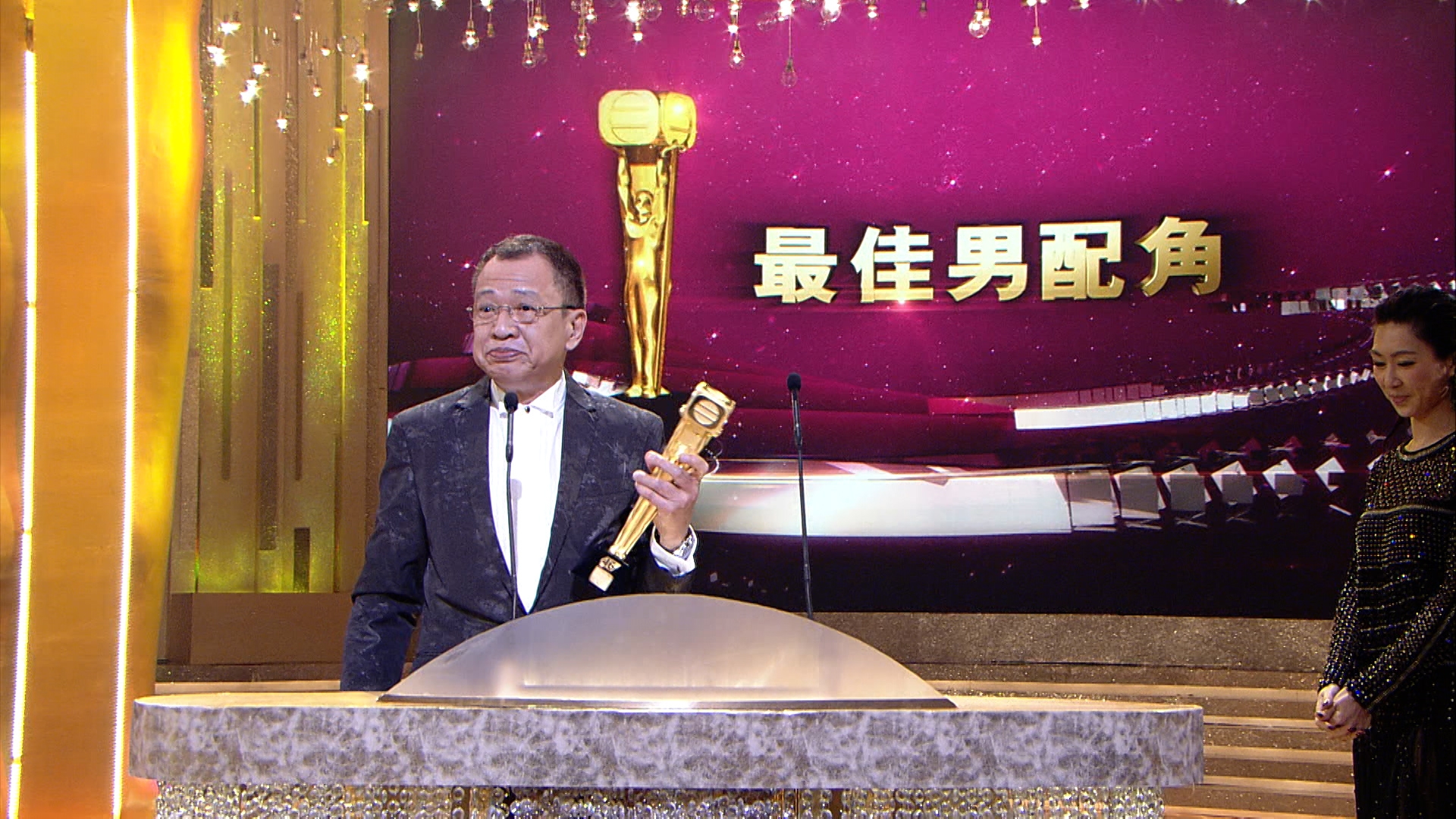 2013年，憑在劇集《My盛Lady》飾演香善男，獲得最佳男配角，為他帶來第一個電視劇集上的角色獎項。