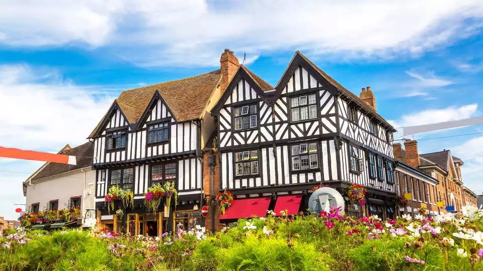 英國史特拉福＆科茲窩一日遊｜莎士比亞故居．拜伯里｜倫敦出發- KKday