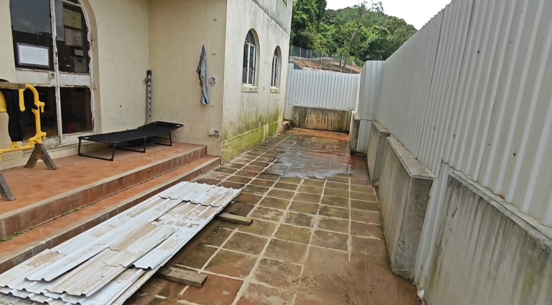 東張西望｜1年半前發展商動工令業主生活受阻　業主AMY