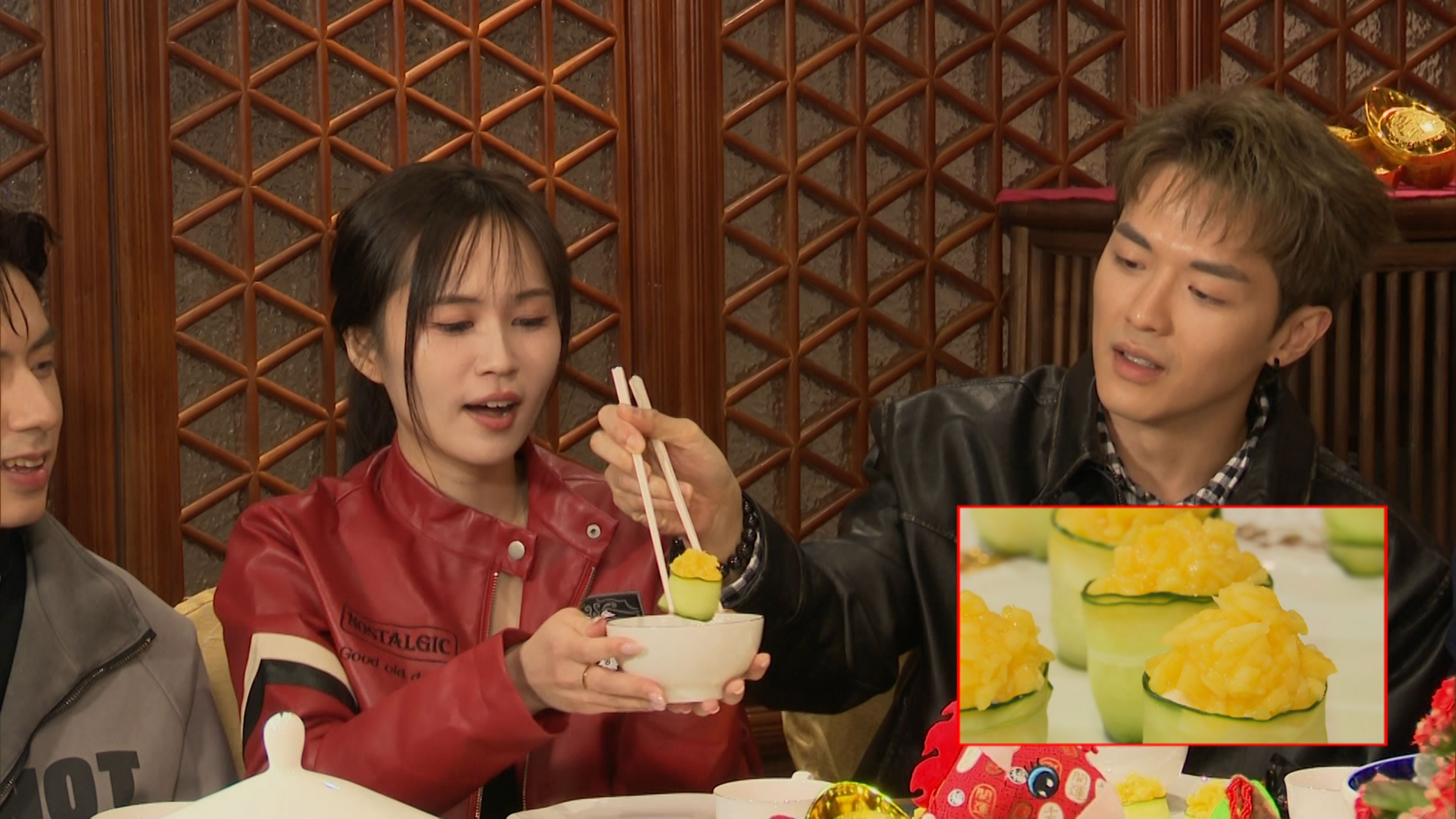 為了迎接結局篇，一眾演員聚首品嚐意頭十足的素食料理。