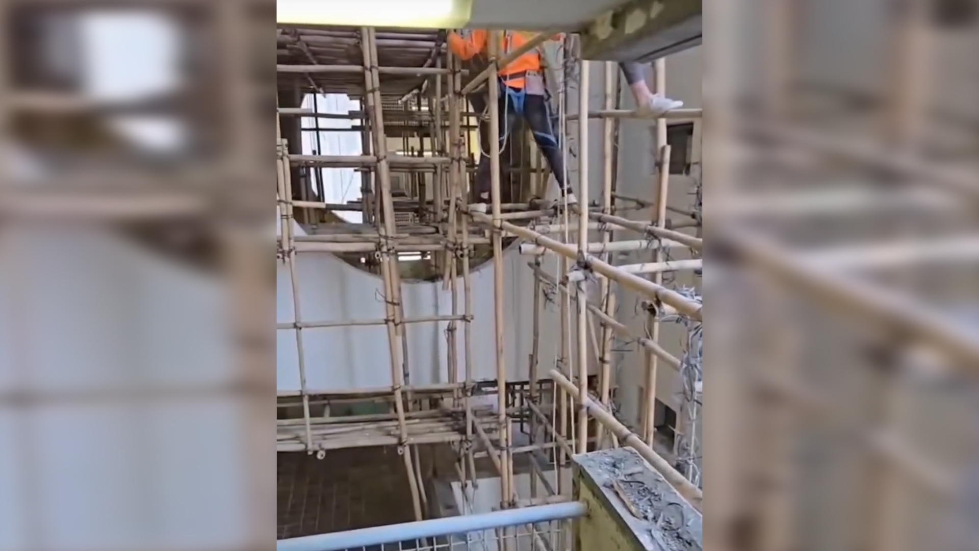 東張西望報料｜穗禾苑拆棚工人「飛竹」掉落街　街坊險遭打中：恐怖高空擲物