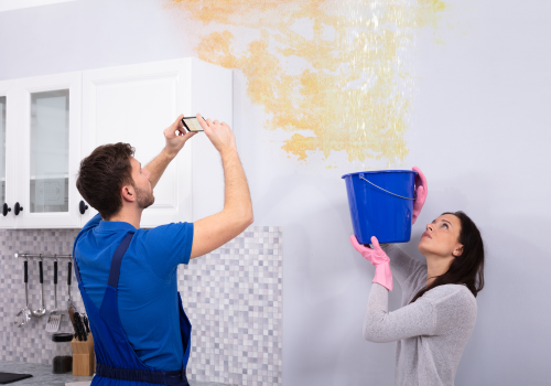 【家居漏水】懷疑樓上漏水要點做？最快、最慳解決方案全攻略！