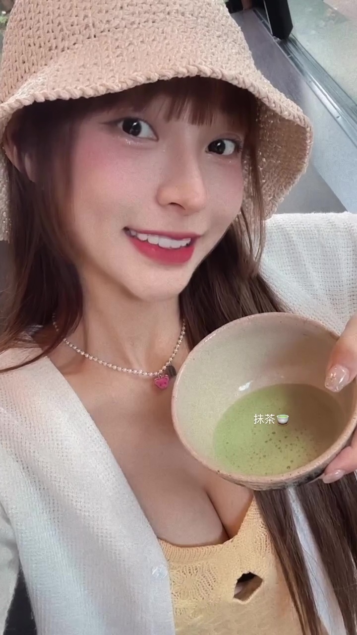 林襄未出發先興奮，出發去日本前喺 IG 上載自拍片冧粉絲。