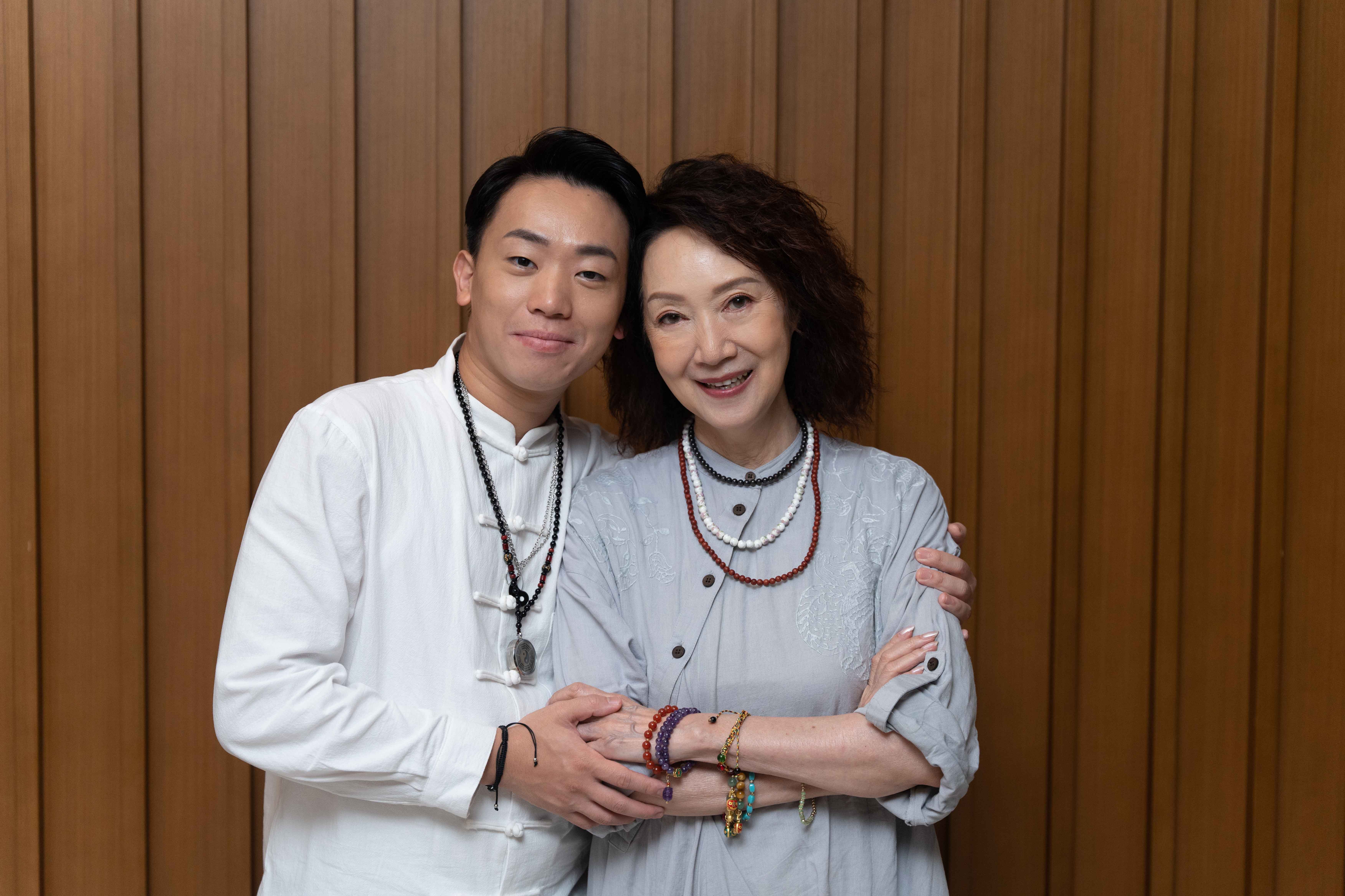 心姐稱導演陳十三以前創作《殭屍》無人不識,今次自己有緣參演亦感開心。