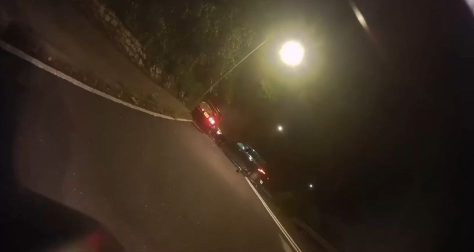 大帽山福士GOLF疑失控越線撼對頭AE86，經典車被毀。