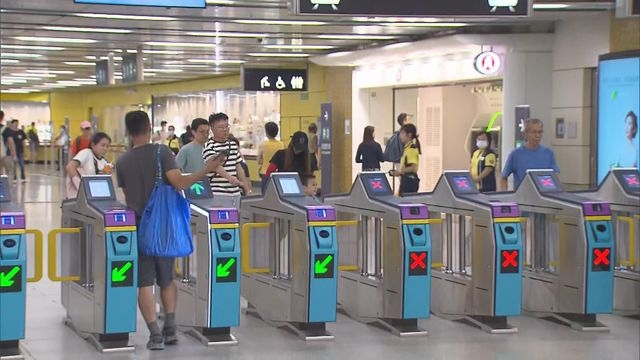 港鐵啟德站26歲男疑持短劍指嚇途人　為5日內第三宗同類案件