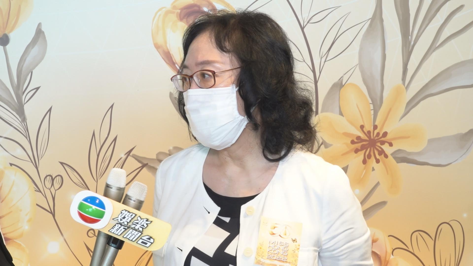 何小慧強調唔會取消泳裝環節。