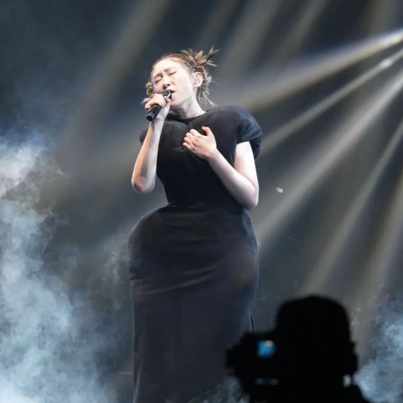 王菀之承認離開寰亞唱片，轉做獨立歌手發展。