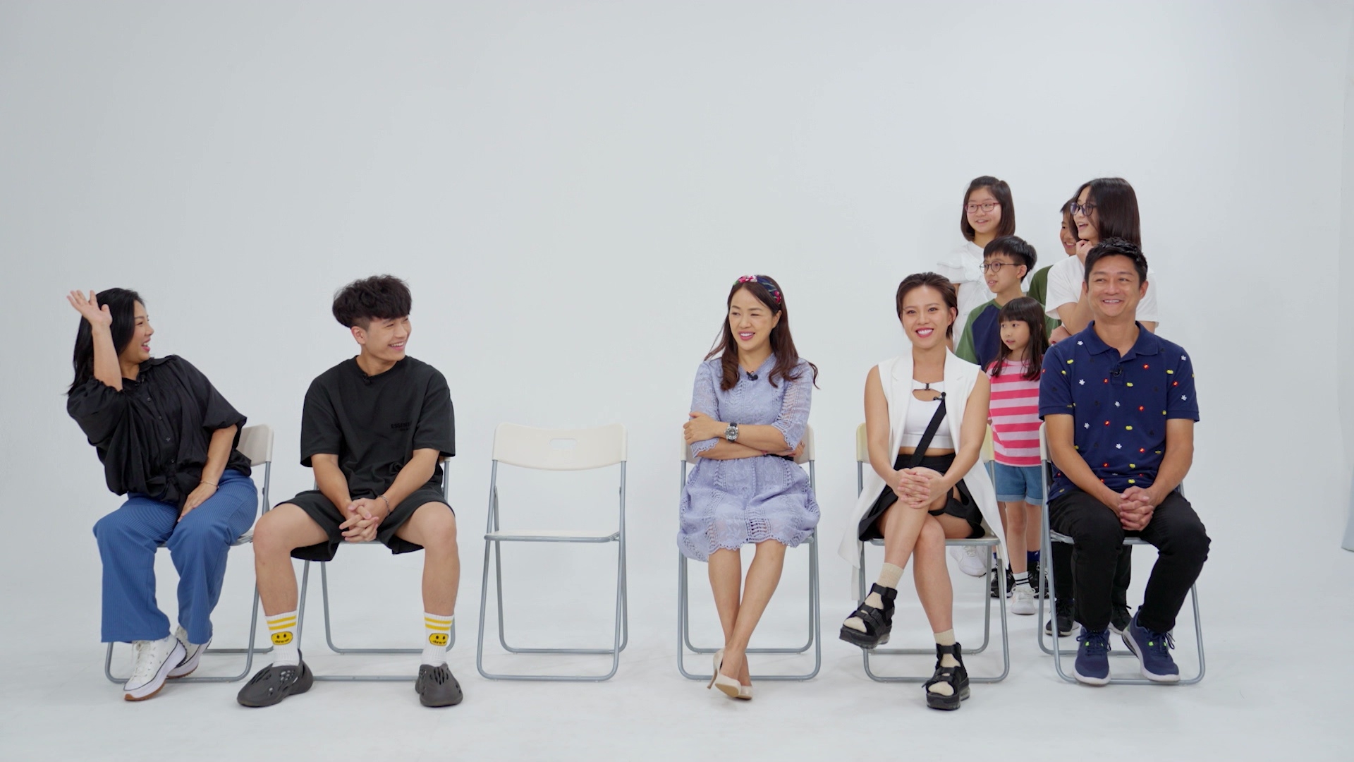 節目亦邀請一班資深藝人擔任嘉賓