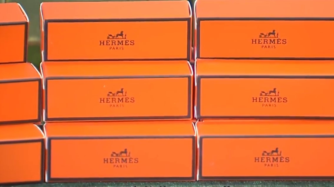 海關檢獲合共約8.3萬件冒牌物品，估計市值約3,600萬元。（網上圖片）