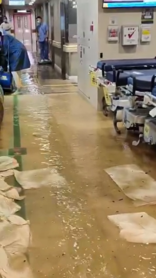 東張西望｜東張+直擊瑪麗醫院　女士黑雨下苦等小巴兩個鐘　的士無法上落山接客