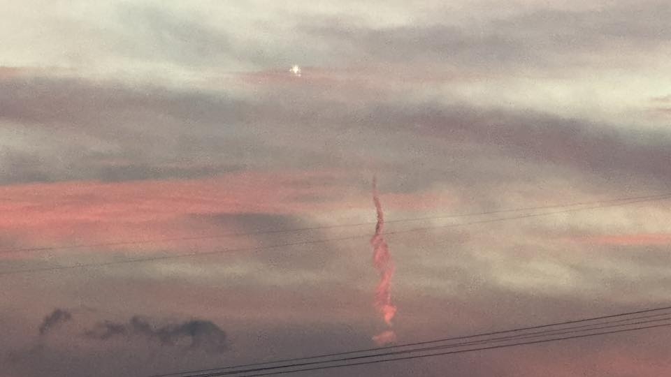 香港天空突現「人型物體」惹網民討論　高人解答海市蜃樓幻象出現原因 (FB@社區天氣觀測計劃 CWOS )