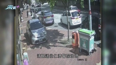 荃灣有私家車剷上行人路撞傷途人 司機涉危駕及酒駕被捕