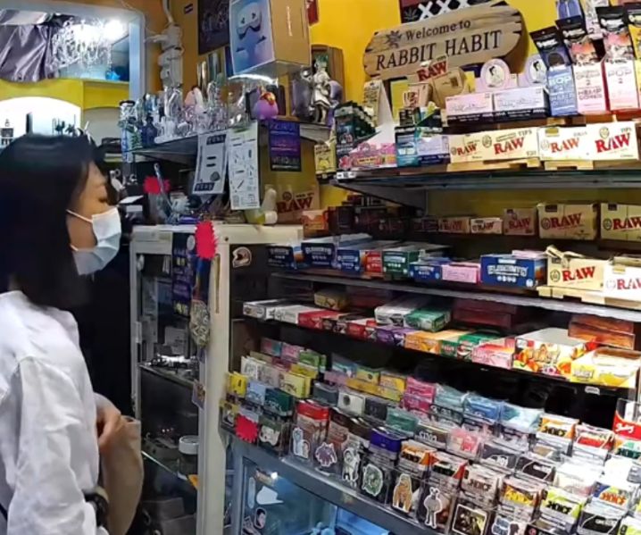 有片｜元朗煙草店女賊「零元購」偷走$420煙絲