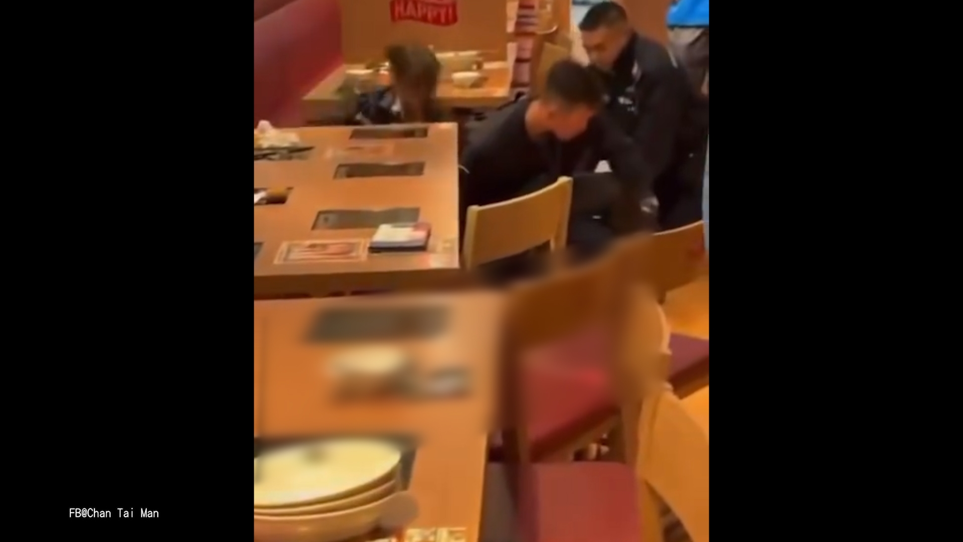 大埔火鍋店女子不滿牛肉質素「發難掟碗碟」　擊職員後遭警撳地噴椒制服