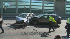 女司機涉瘋狂駕駛於屯門公路逆線行駛 與另外兩車相撞3人受傷