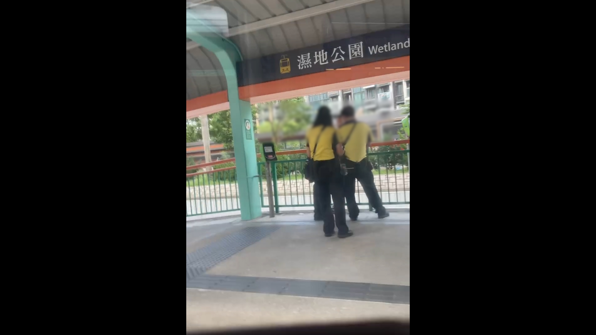 逃票｜輕鐵濕地公園站1男疑坐車「唔畀錢」　被職員斷正仲想逃跑