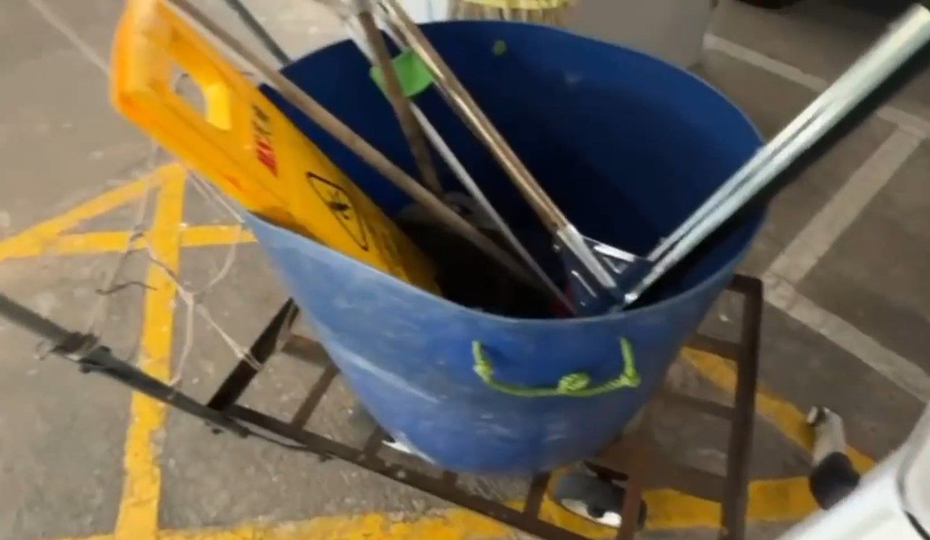 大埔跨部門打擊非法勞工拘越南黑工，清潔商場屋苑日薪最低約300元。