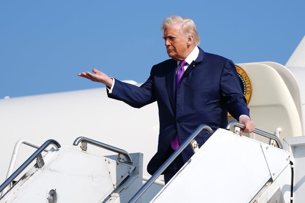 Trump Says He’ll Release Alien and U.F.O. Files