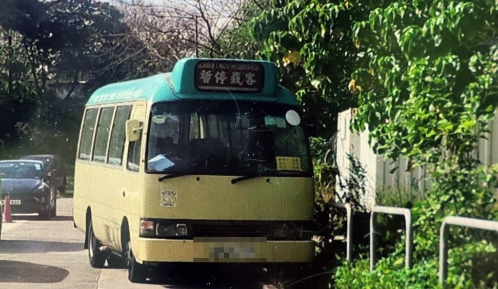 荃灣4青年「膽大包天」偷揸綠Van