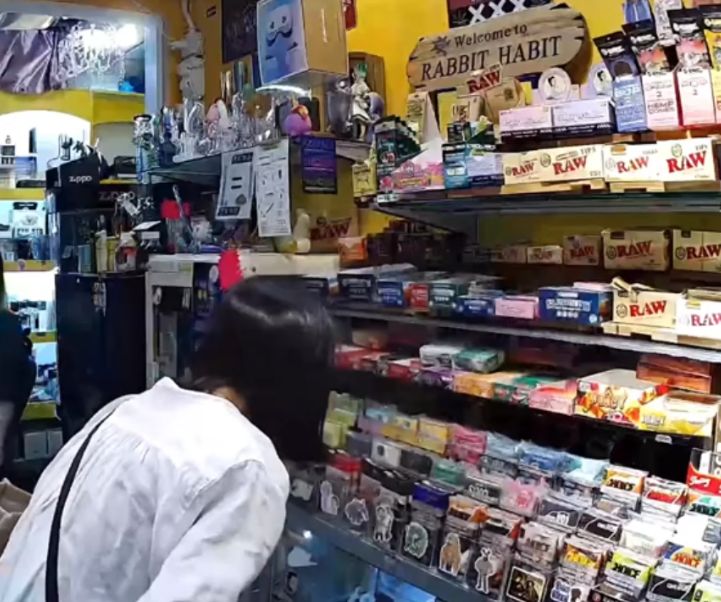 有片｜元朗煙草店女賊「零元購」偷走$420煙絲