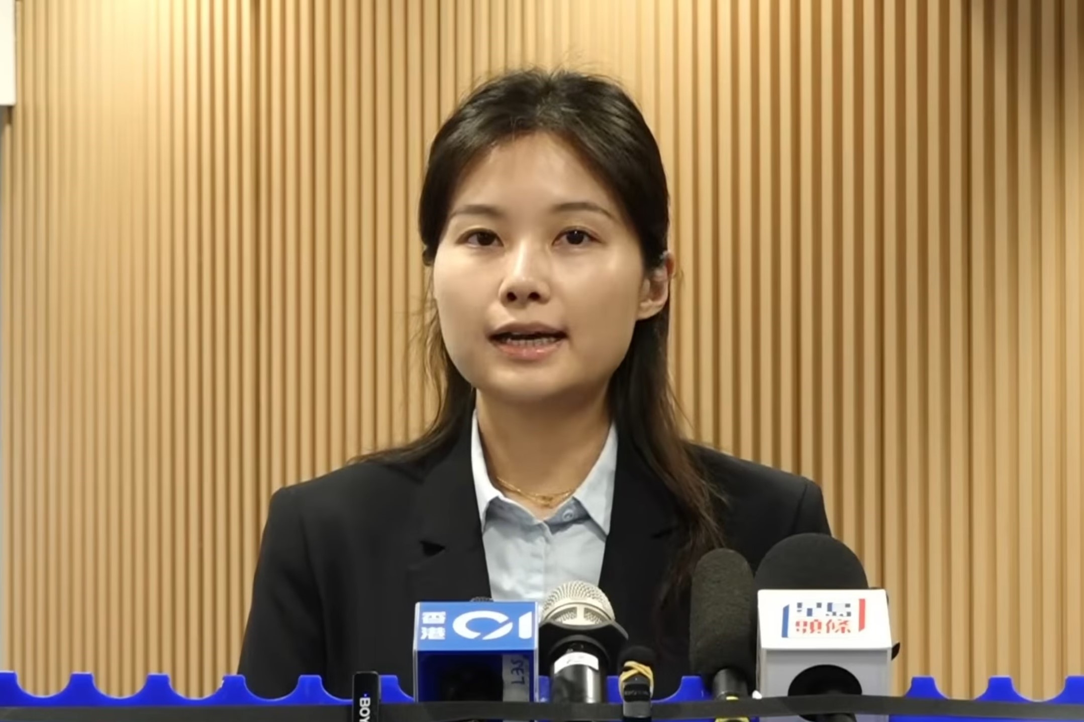 警方元朗警區刑事調查隊第12隊偵緝高級督察陳敏熹（警方YouTube直播截圖）