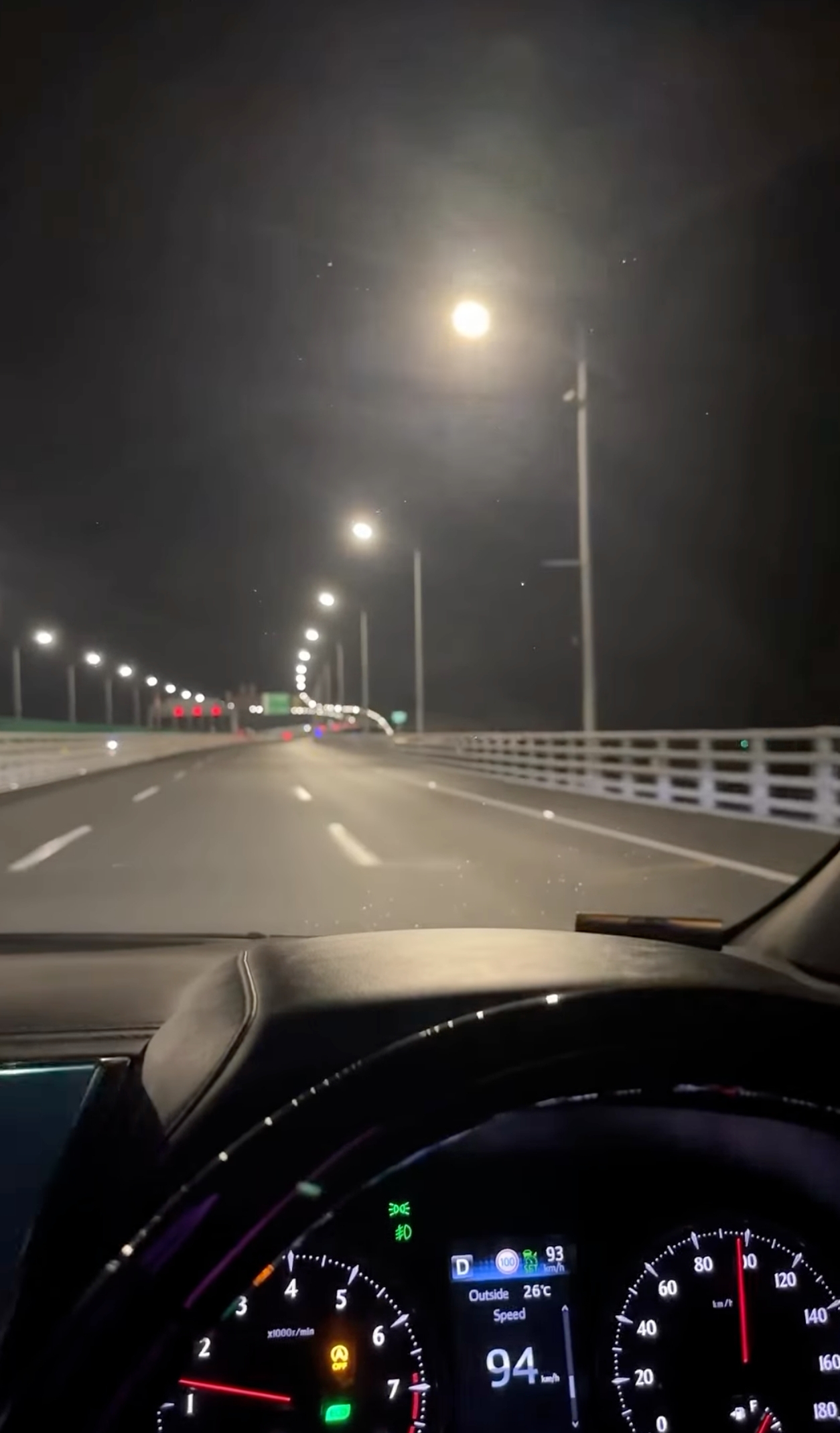 東張西望報料｜網上跨境包車疑涉白牌車低至百幾蚊　報料人憂無保險出事無保障 （觀眾鍾先生報料）