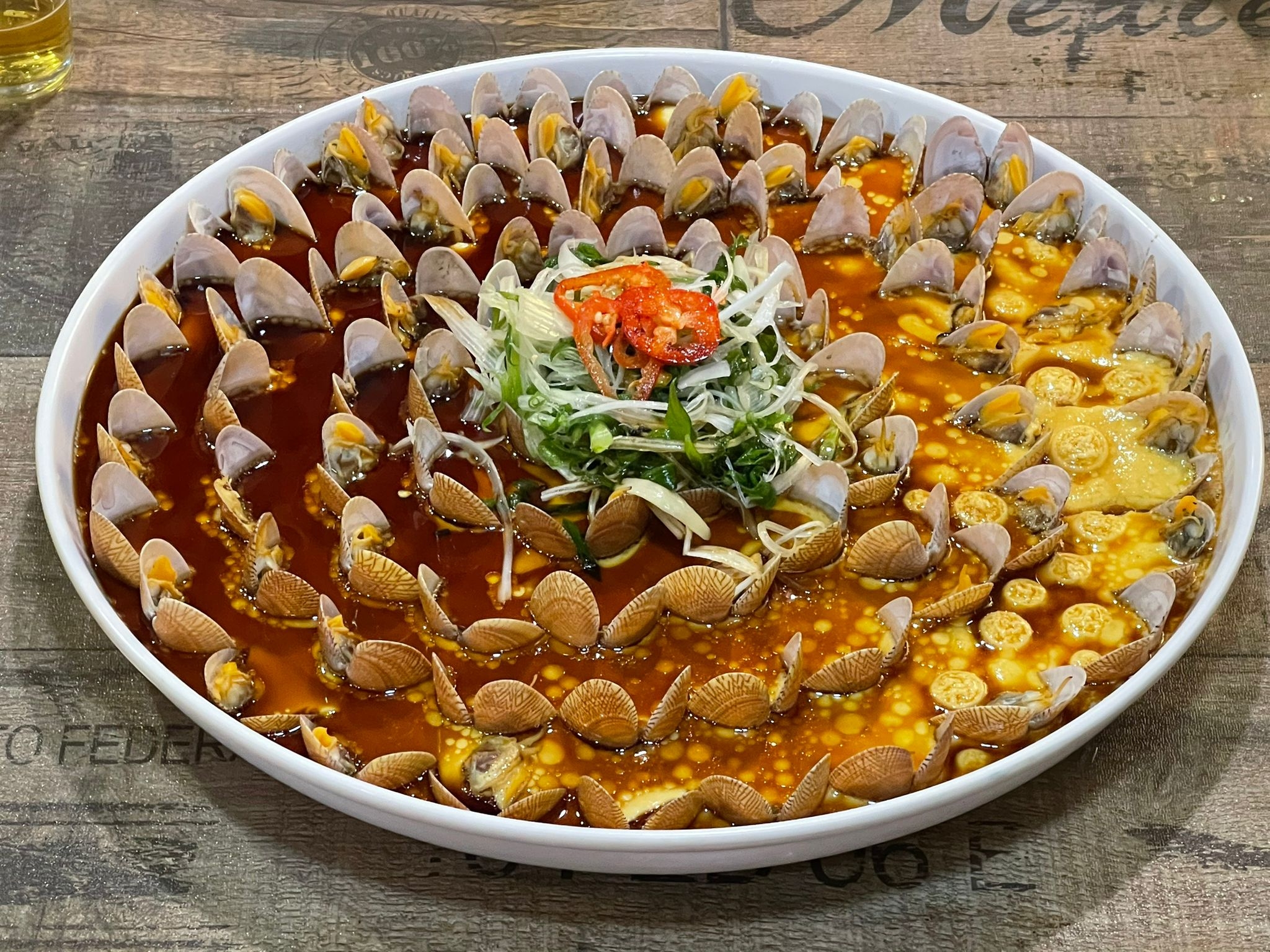 花甲蒸水蛋有成個洗面盤咁大!