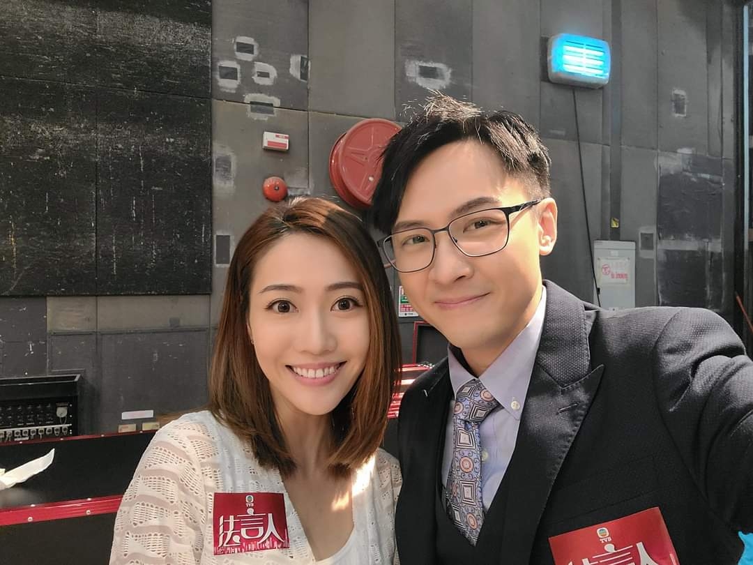 劇中William分別與林夏薇同阮嘉敏有感情戲。