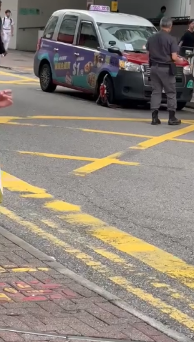 有片｜黃埔花園鎖車隊手速勁快　的士司機落車買水即被鎖車