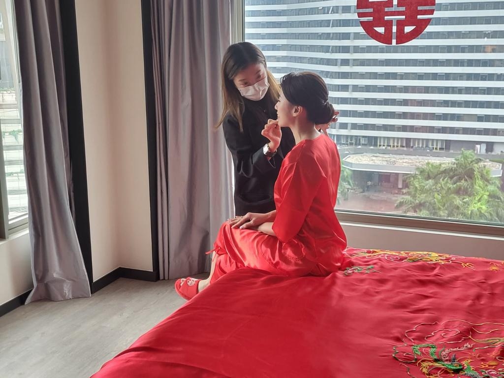 張詩欣跑贏「美少女同學」最快升呢做人妻。