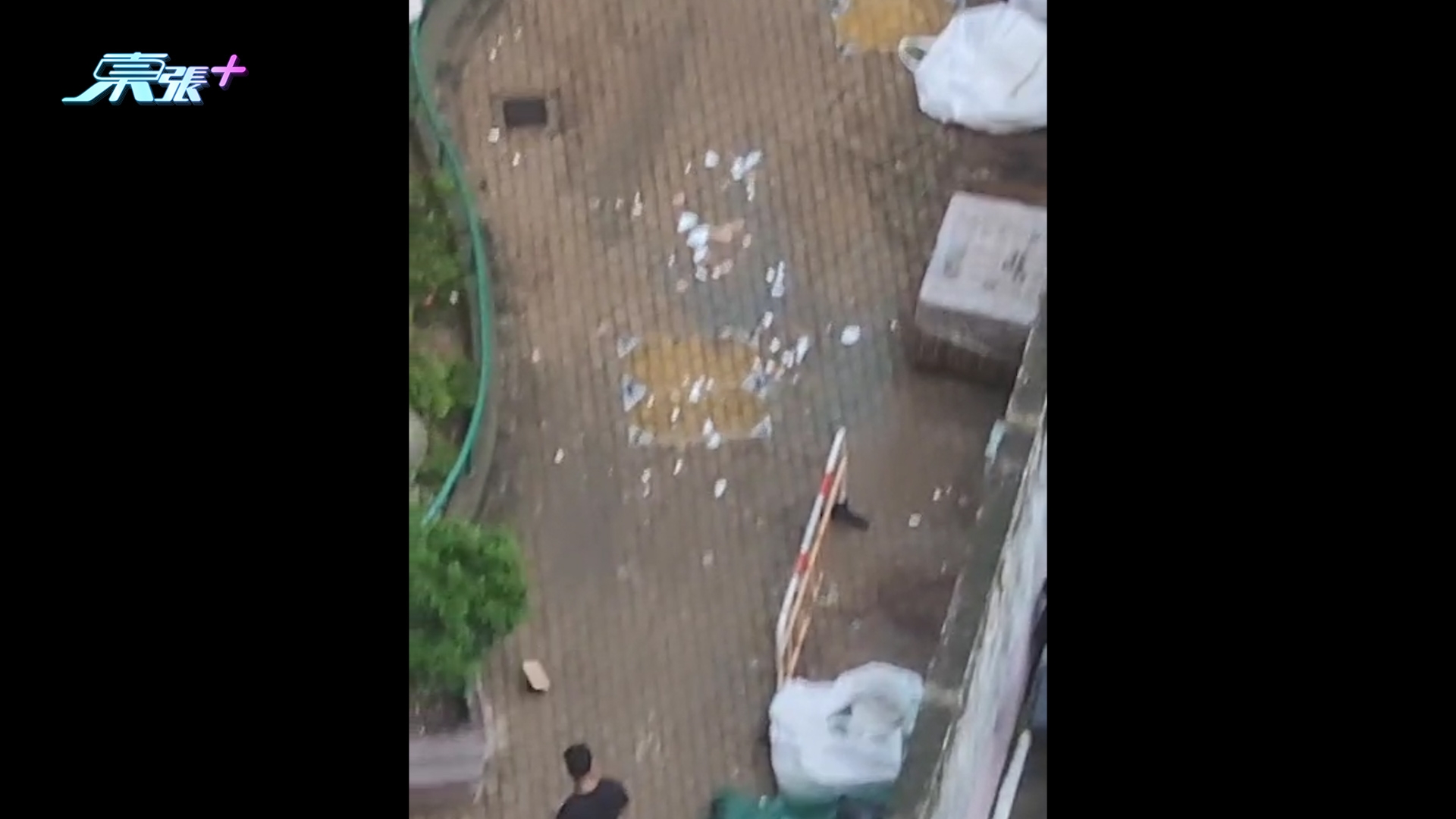 東張西望報料｜祥蔭樓兩男擅取維修物料「飛碟」放題　廚磚滿天飛一地碎片惹不滿