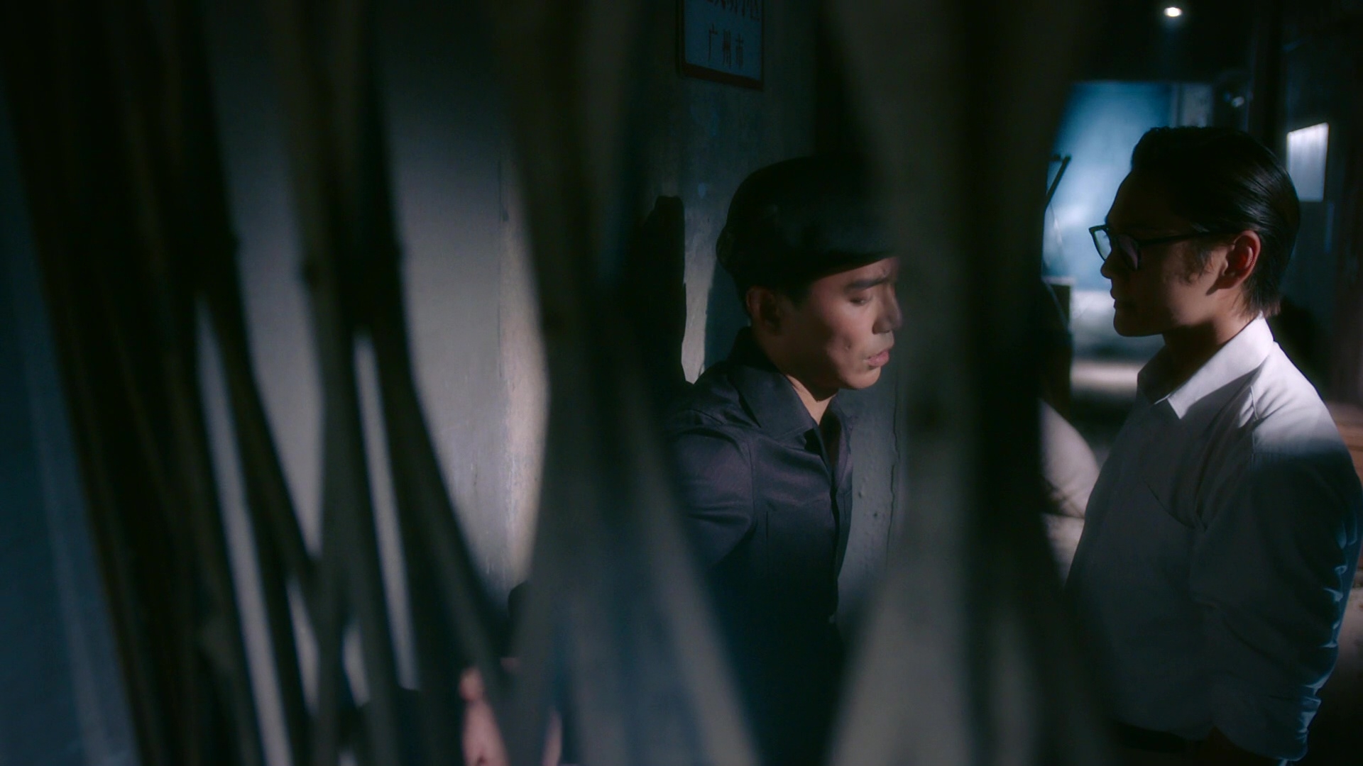 江志強分別遭柳芳同雲哥踢爆惡行，佢亦都因為咁先後動殺機。