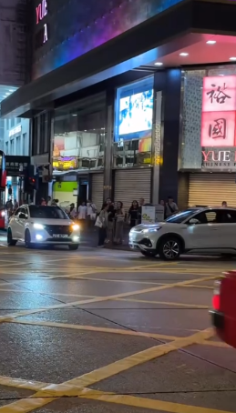 佐敦私家車逆線行更公然違法倒車全被拍