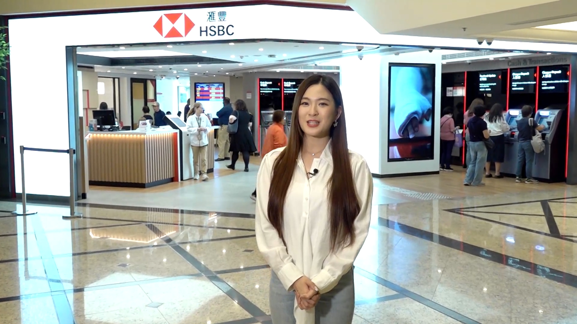 主持陳懿德指，學理財，不一定要等18歲成年才開始，家長們不妨嘗試放手，幫年青人開設戶口，再從旁指導，已經是最實際的第一步了！