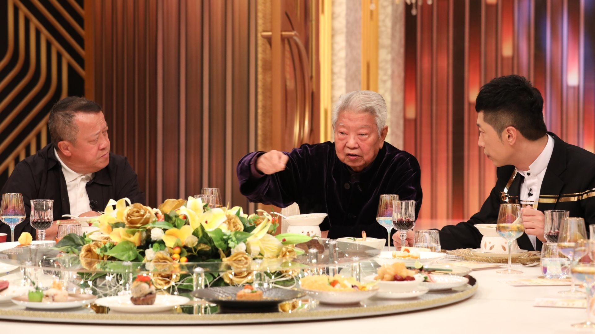 蔡瀾仲分享拍攝飲食節目心得。