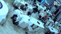 自製小強炒飯2男被捕 還酒樓清白