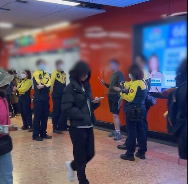 港鐵查飛再有風波惹爭議！男子站內拒查票遭6職員𥄫實