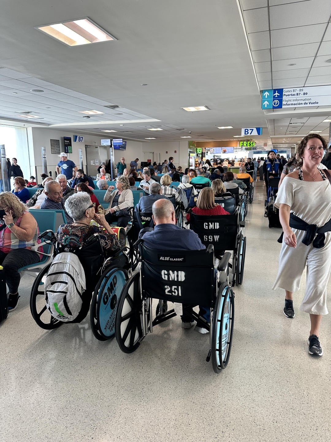 Almost 20 passengers (and companions) use wheelchairs to board early on  SouthWest : r/facepalm