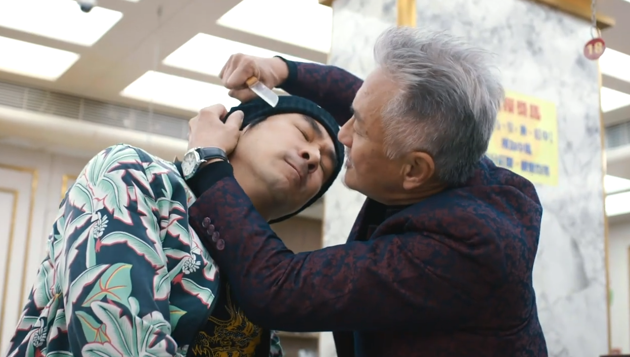 天哥成日都打人耳仔主意！