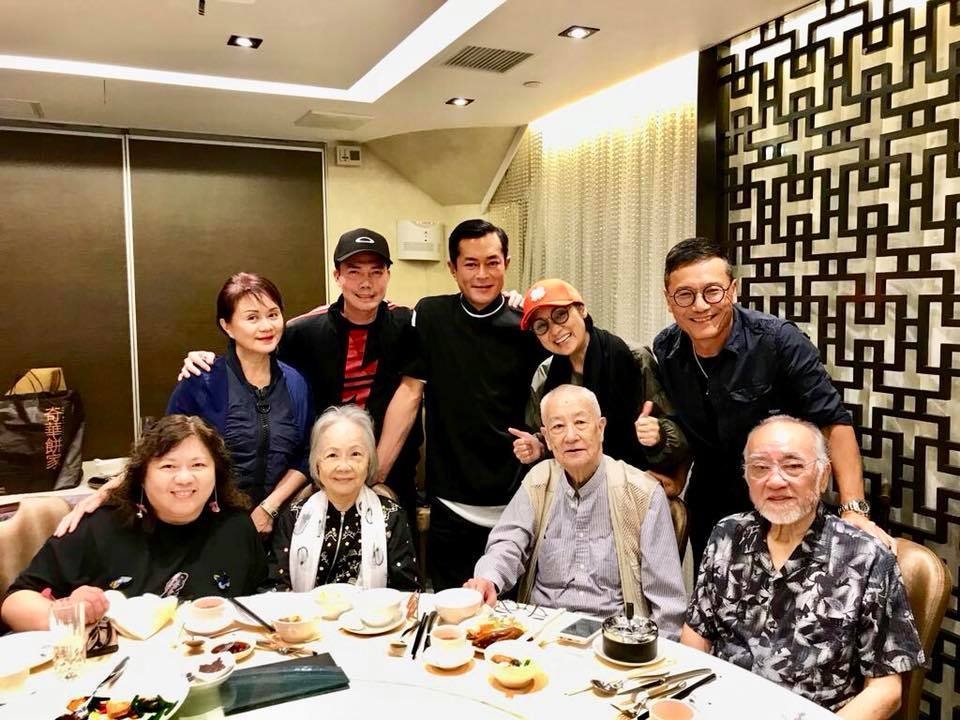 才哥年前曾同古天樂、苗僑偉夫婦、盧海鵬等現身飯局