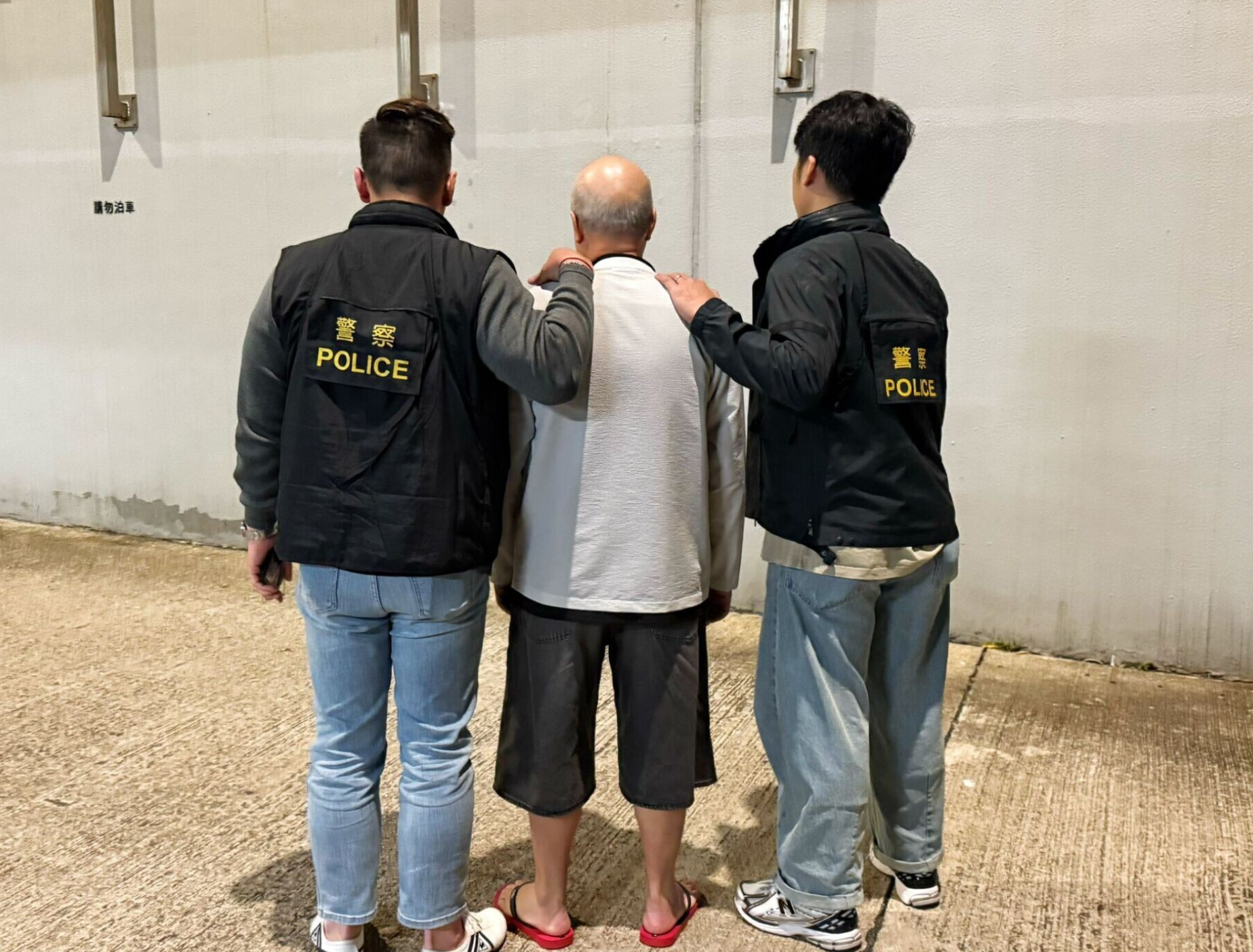 六旬漢涉八宗店舖盜竊　偷2.5萬「剃鬚刀片及咖啡膠囊」終被捕