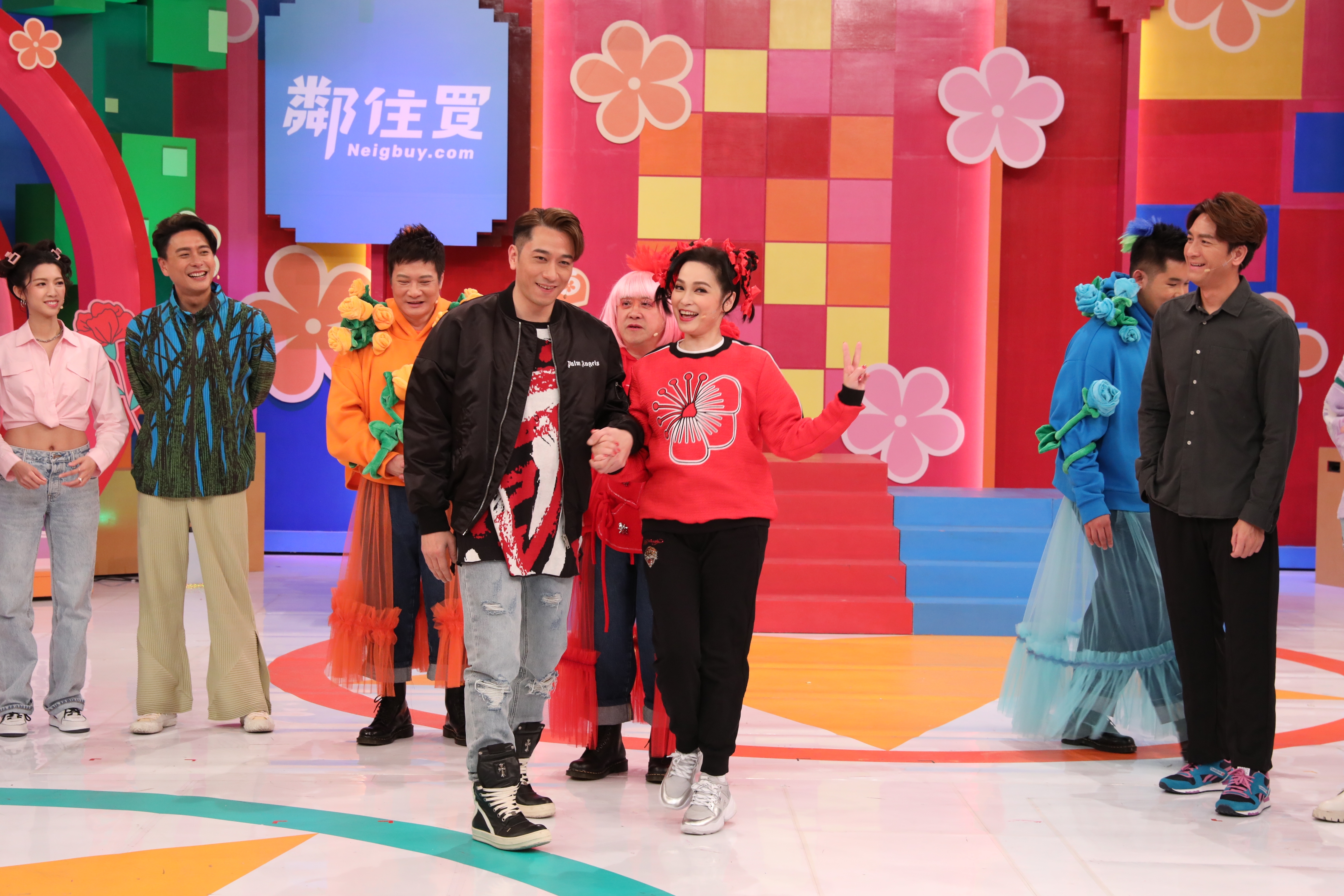 三太對Ron愛不釋手。