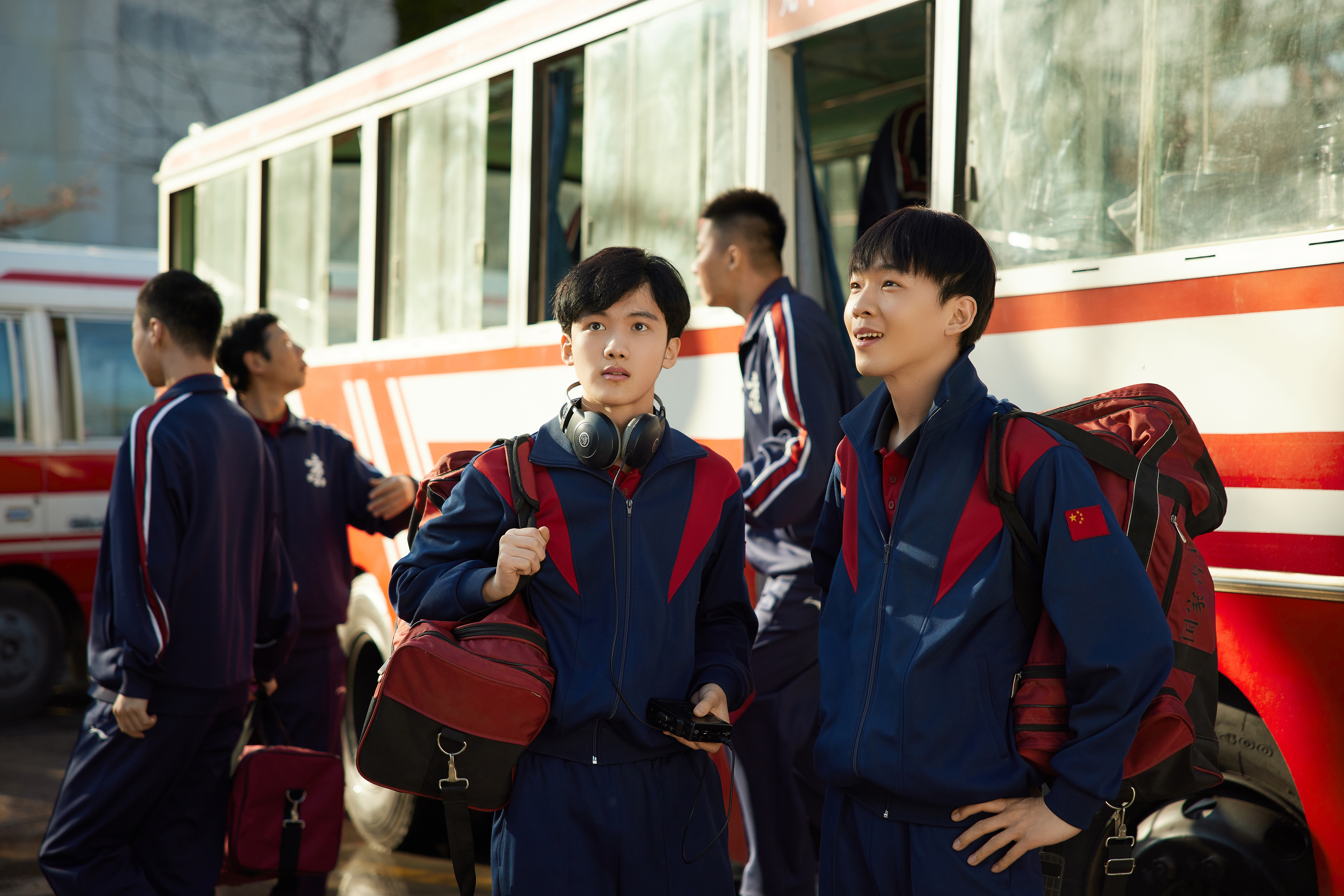 左起：孫浠倫飾演董帥（原型：孔令輝）及丁冠森飾演侯卓翔（原型：劉國梁）