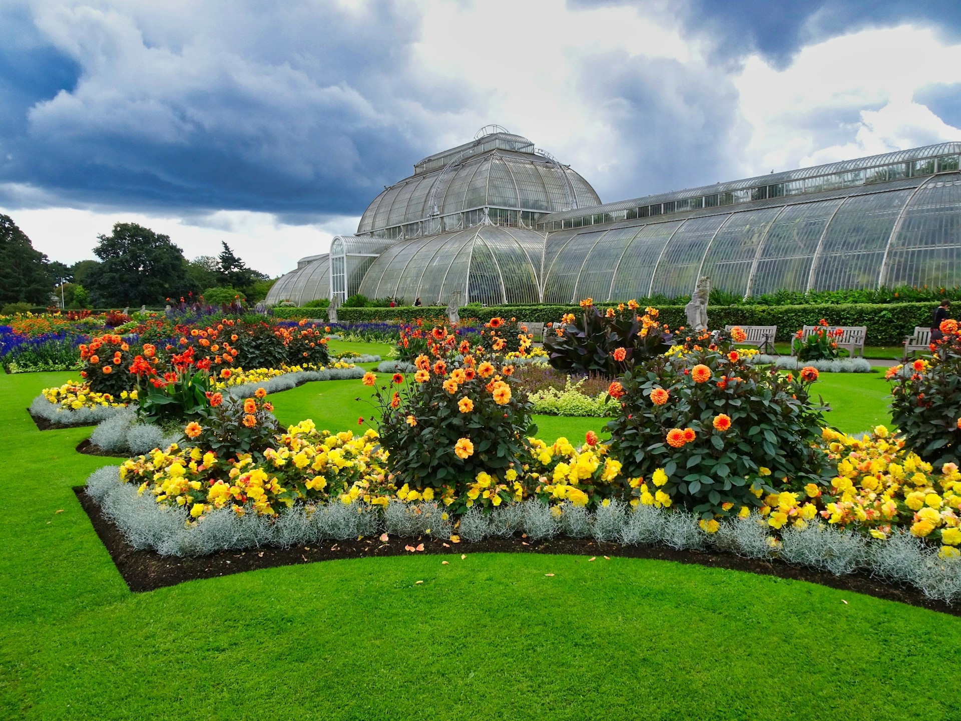 倫敦邱園（Kew Gardens）周一（5月25日）氣溫達攝氏34.8度，創5月史上單日最高溫。（Unsplash圖片）