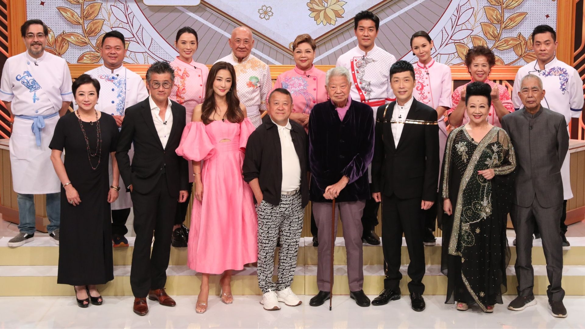 謝寧、莫樹錦醫生、周汶錡、曾志偉、蔡瀾、主理人馬浚偉、薛家燕、周中享用「黃金盛宴」佳餚。