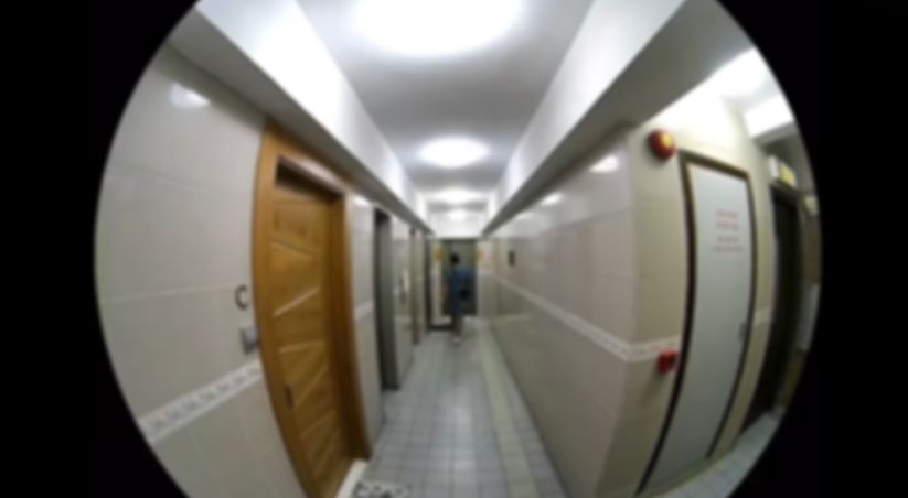 港男家陌生男上門收數貼「欠債還錢」招紙，債仔竟是認識的人。