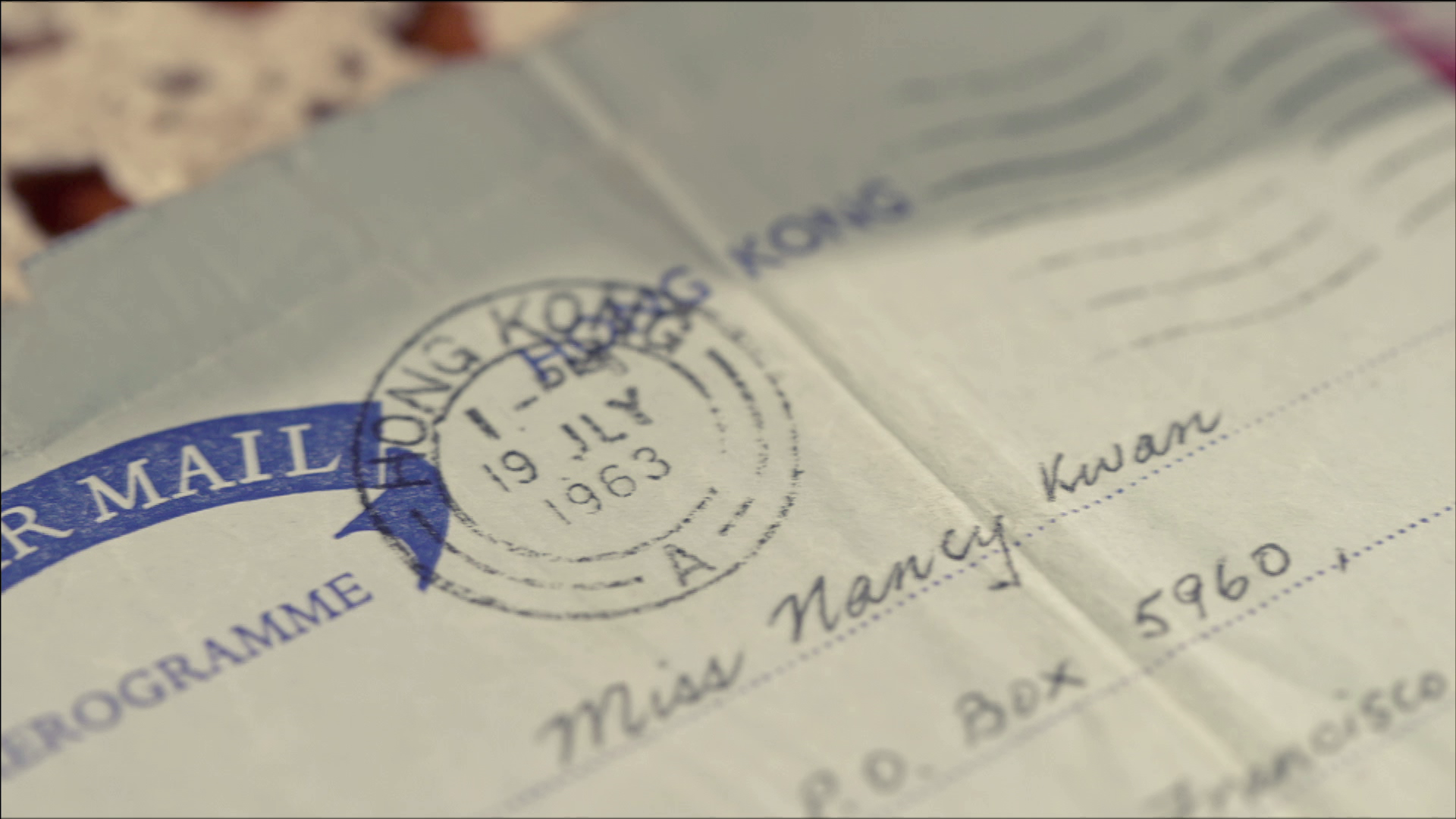 阿Lam寫的字獨特處是很細粒。