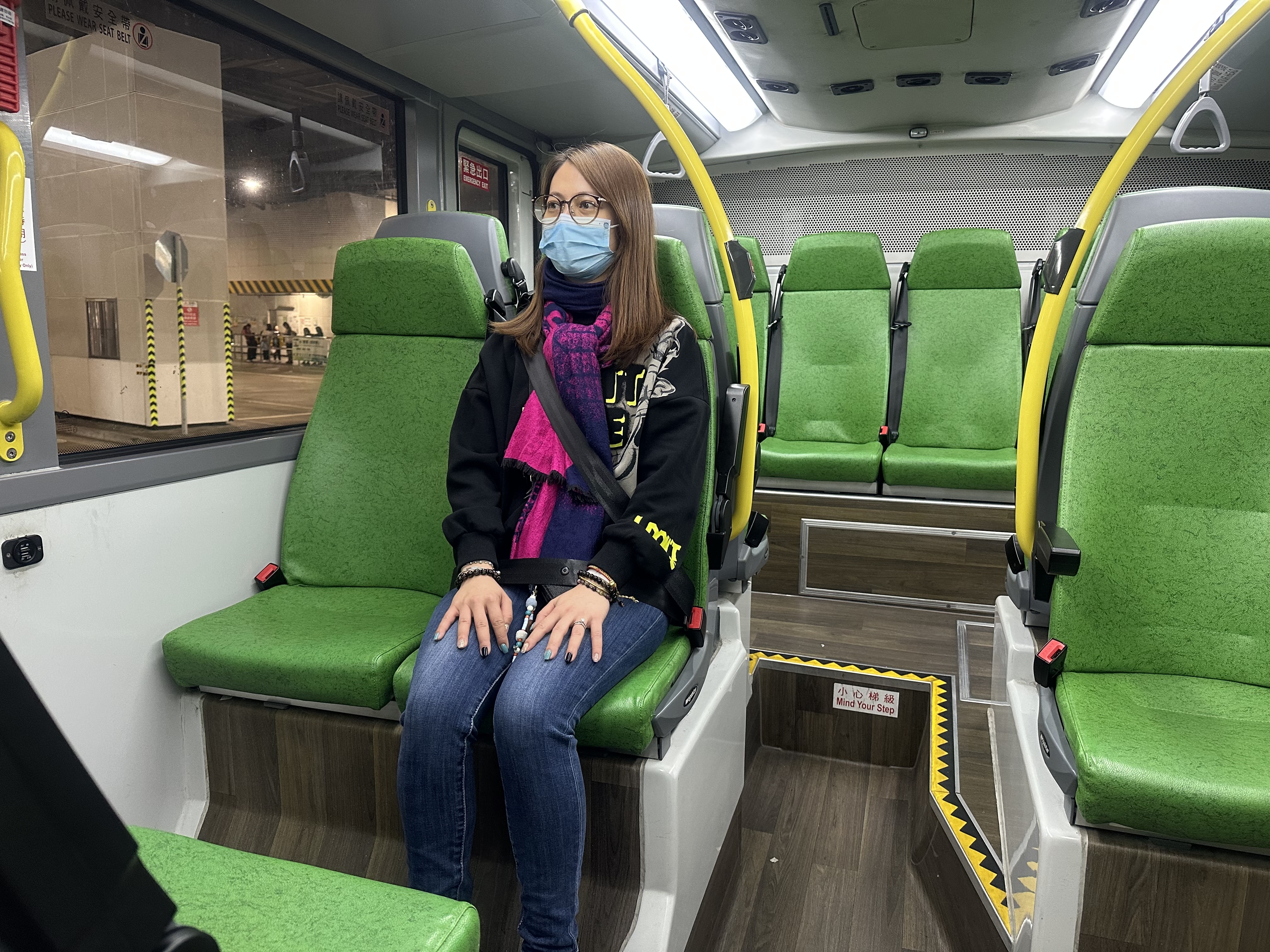 1·25起坐巴士須扣安全帶企位點保障安全？ - 港聞- 點新聞