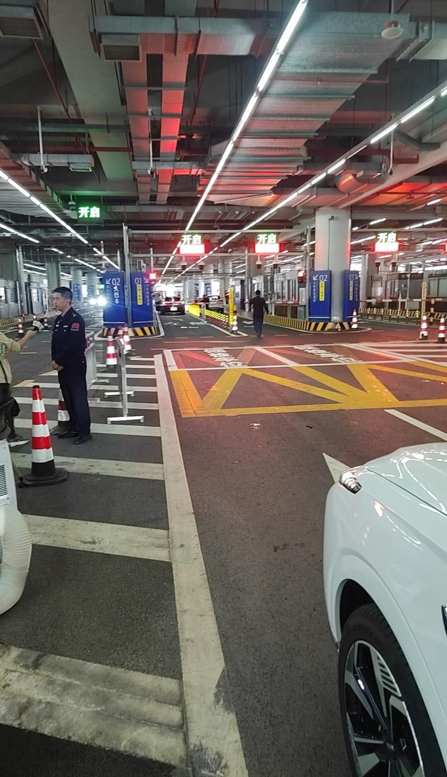 粵車南下首日大陸司機即收「牛肉乾」　網上圍爐反被嘲：抵死